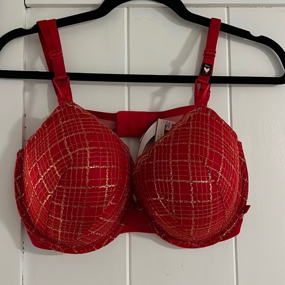 NWT Victoria Secret bra